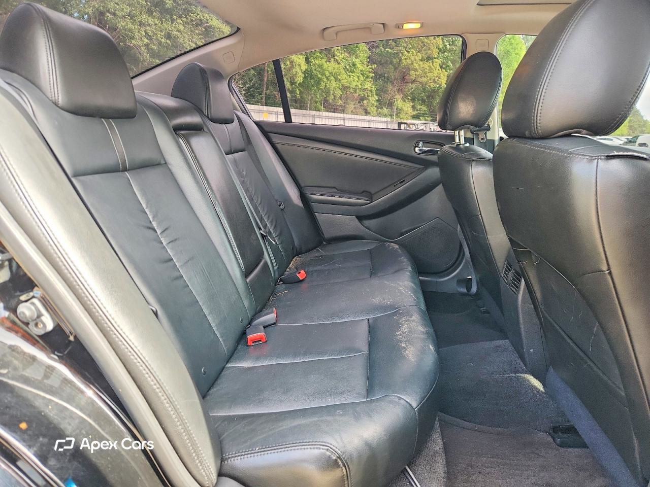 Nissan Altima 2012