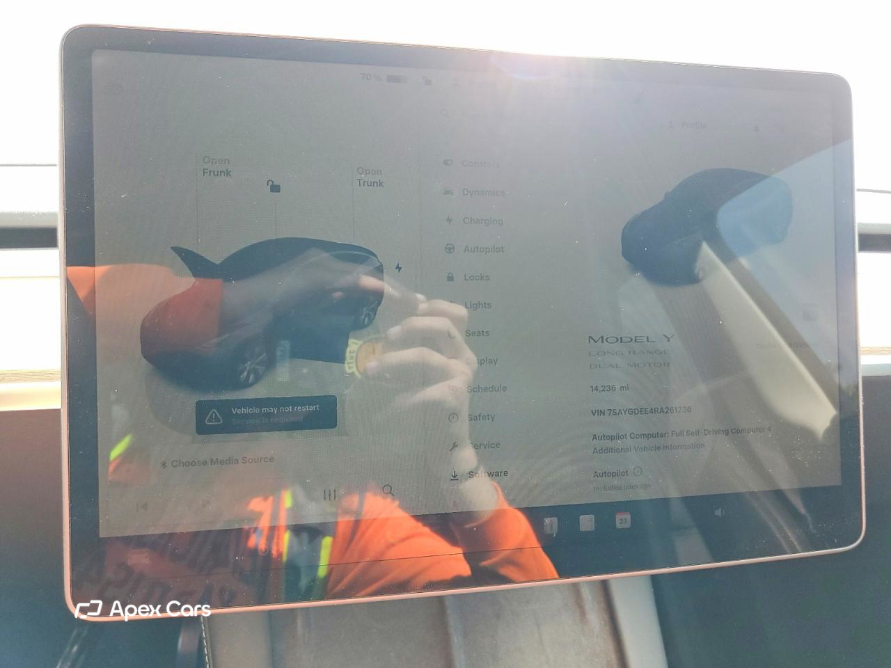 Tesla Model Y 2024