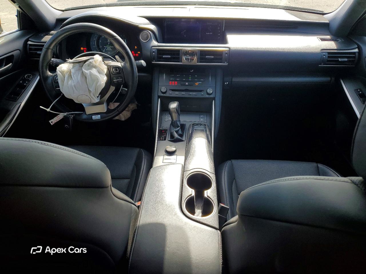 Lexus IS 2019