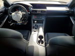 Lexus IS 2019