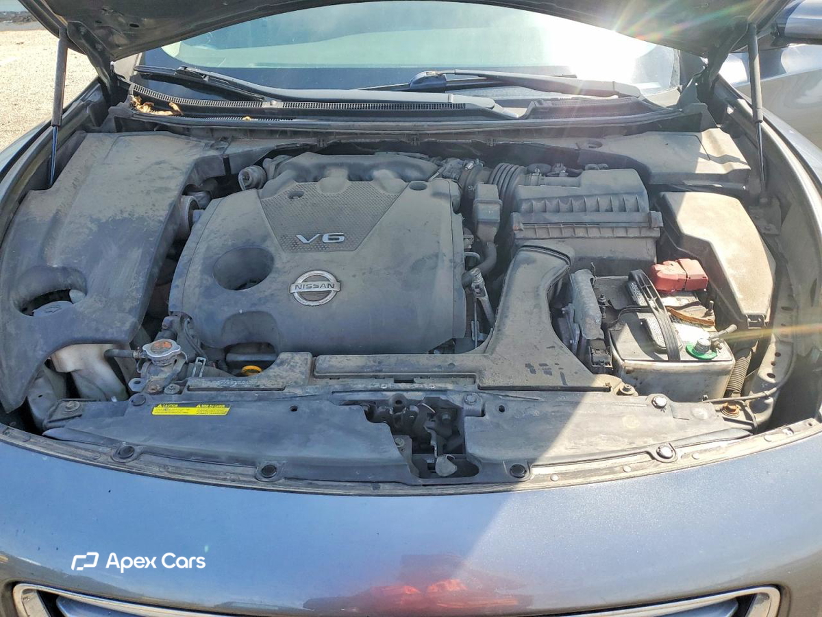 Nissan Maxima 2014