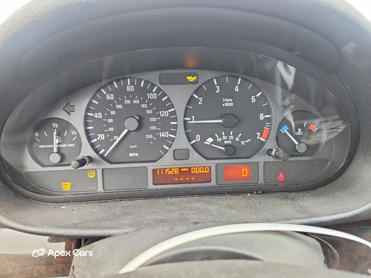 BMW Series 3 2000