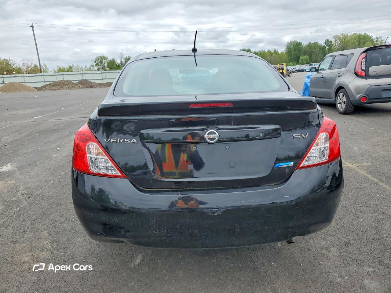 Nissan Versa 2013