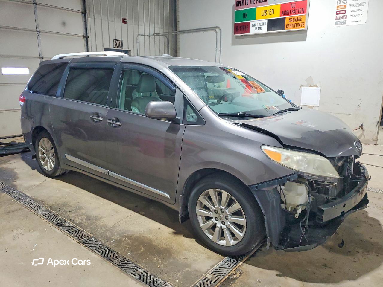 Toyota Sienna 2011