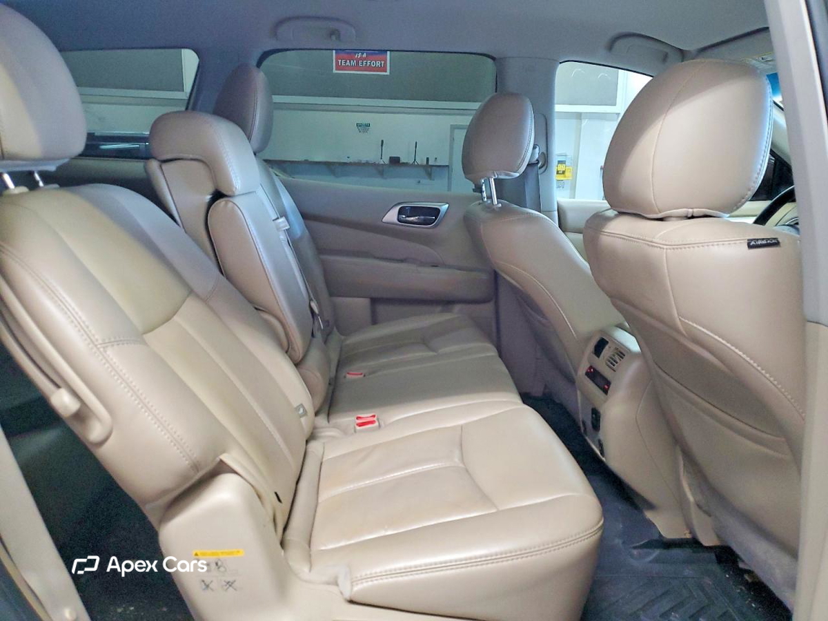 Nissan Pathfinder 2016