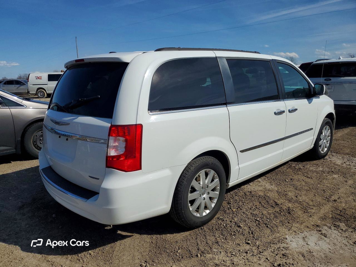 Chrysler Voyager 2016