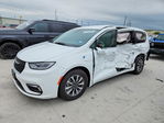 Chrysler Pacifica 2022