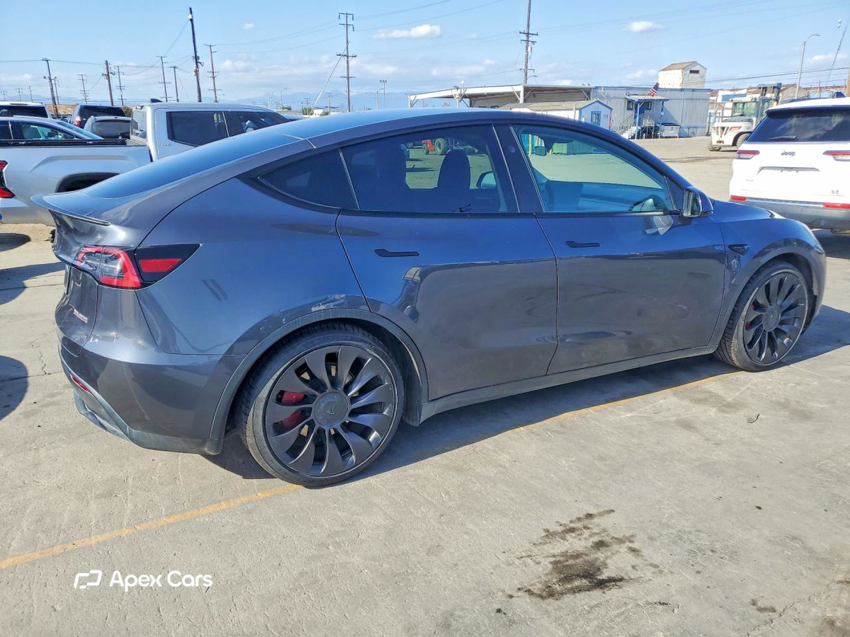 Tesla Model Y 2023