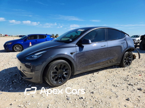 Tesla Model Y 2020 - Image 1 of 13