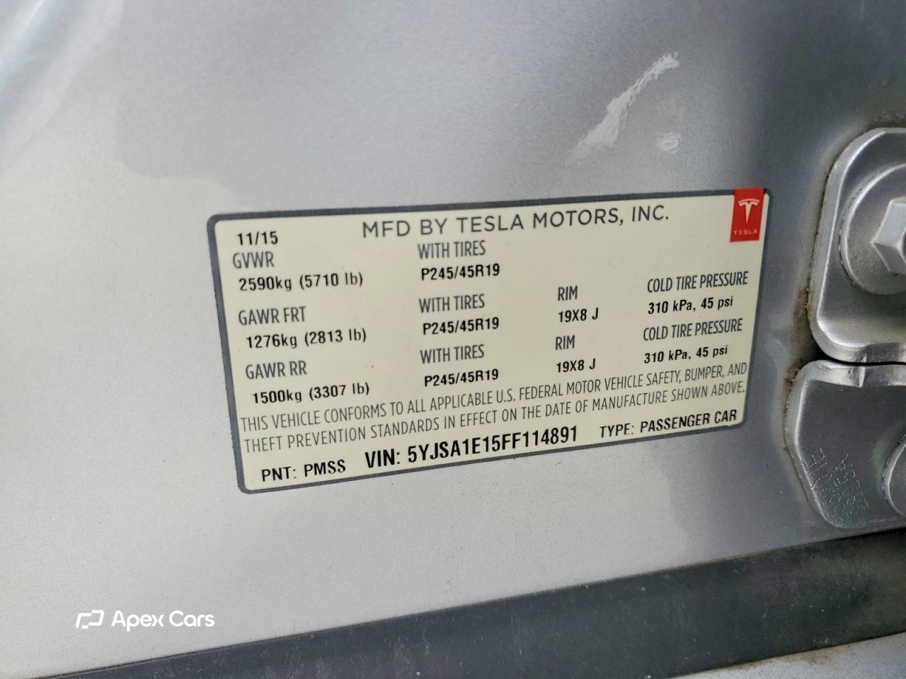 Tesla Model S 2015