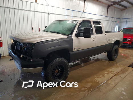 Chevrolet Silverado 2004 - Image 1 of 12