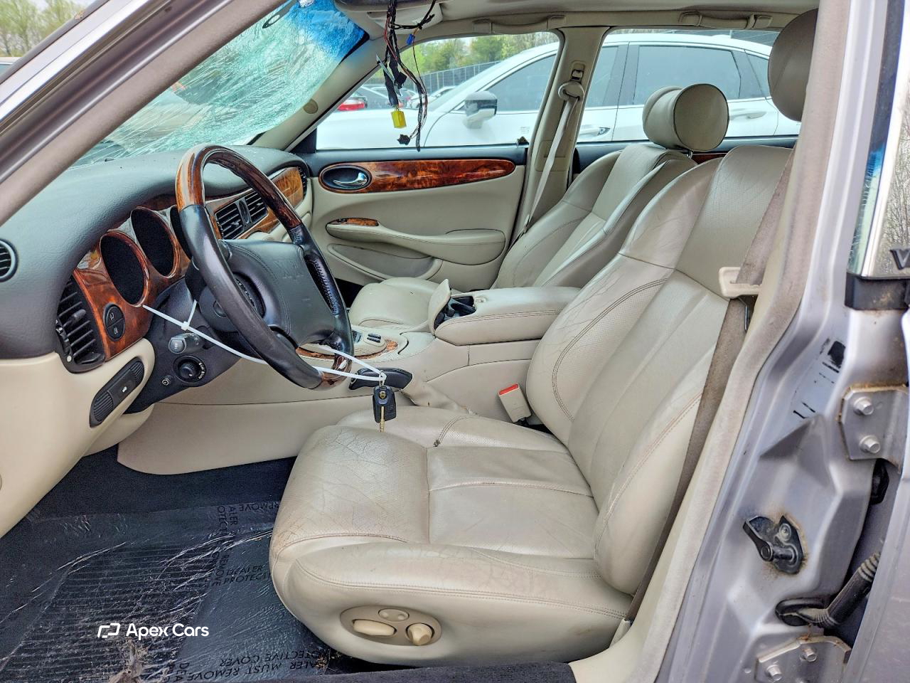 Jaguar XJR 2000