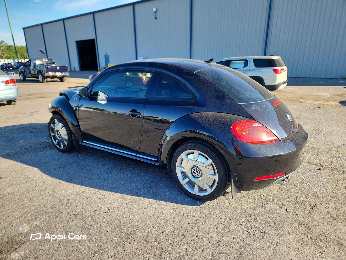 Volkswagen Beetle 2013