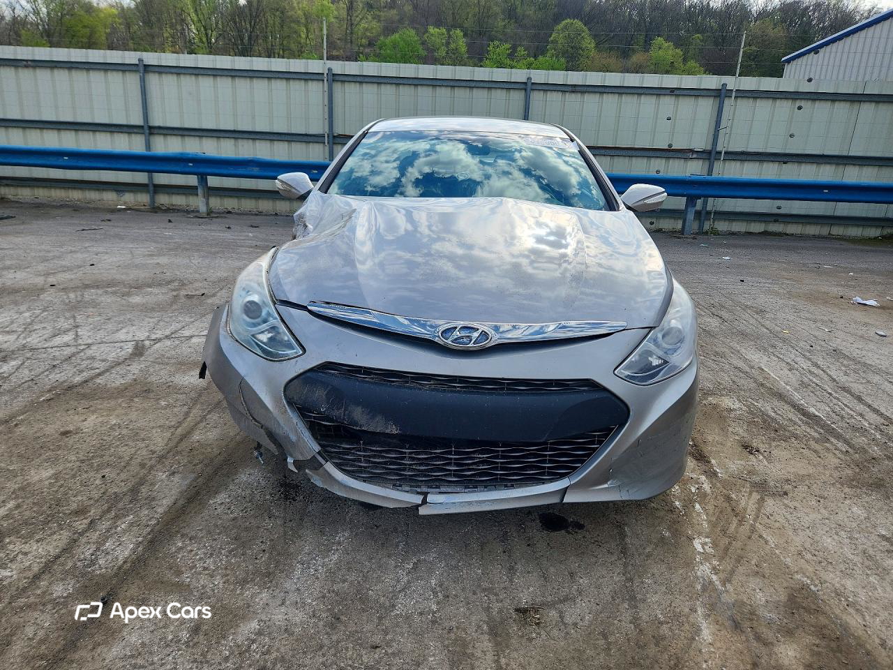 Hyundai Sonata 2011