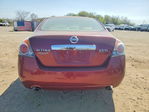 Nissan Altima 2010