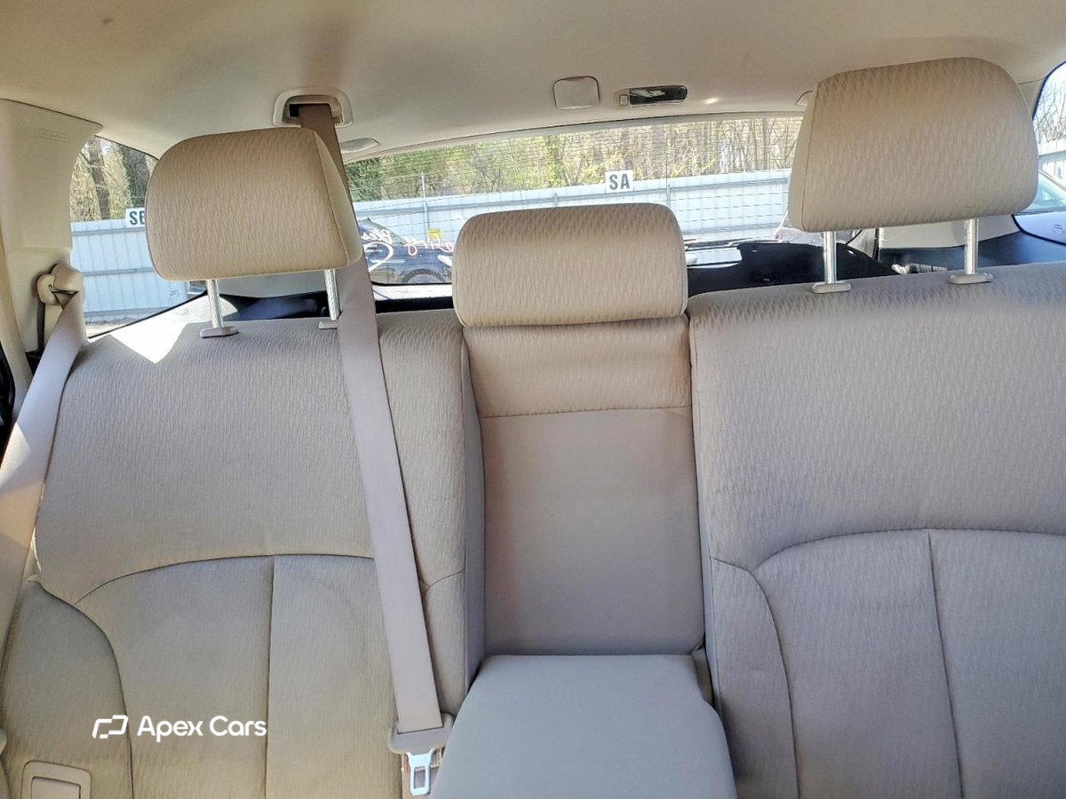 Subaru Outback 2011