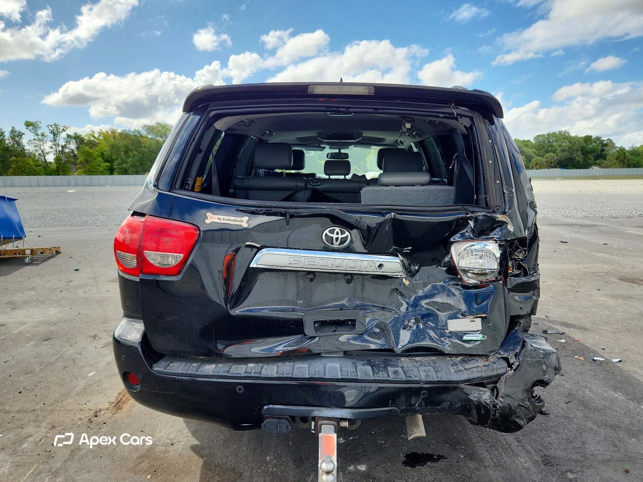 Toyota Sequoia 2011