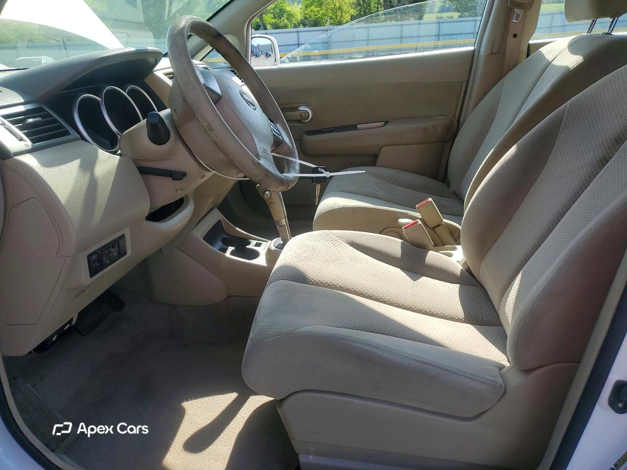 Nissan Versa 2010