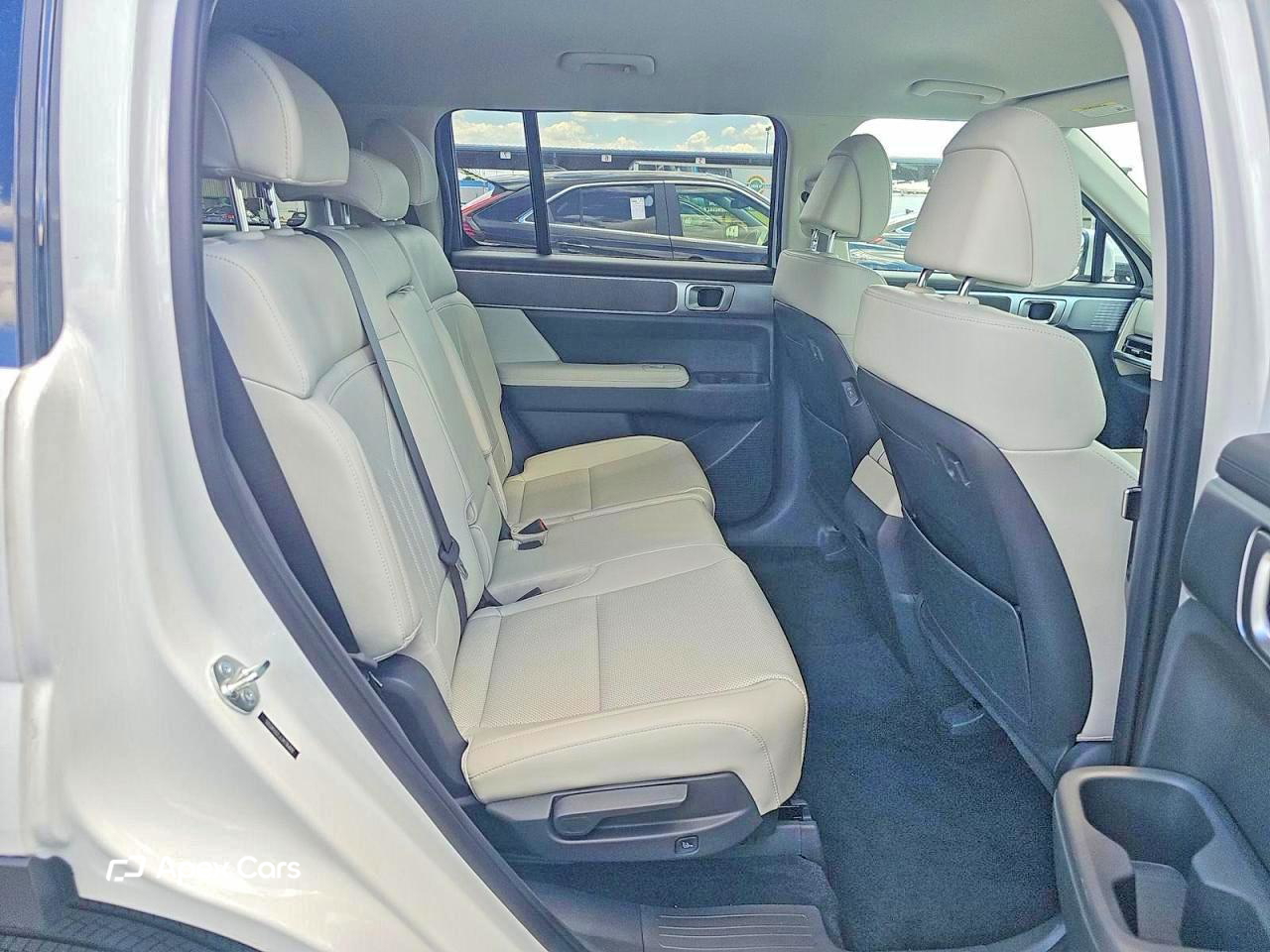 Hyundai Santa Fe 2025