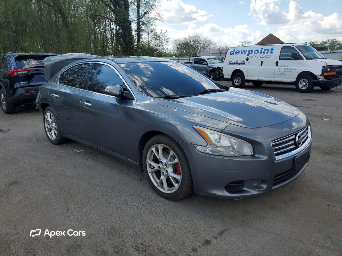 Nissan Maxima 2014