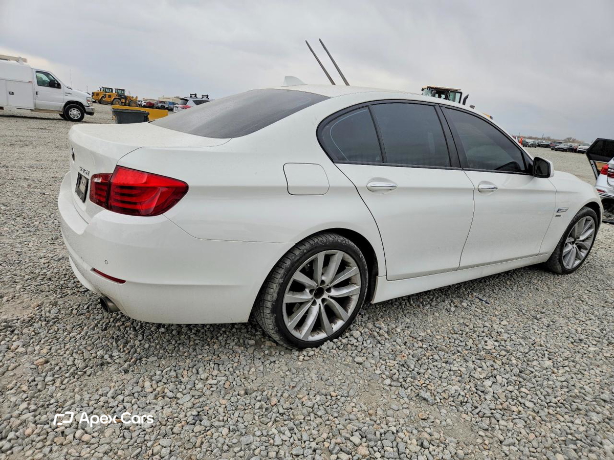 BMW Series 5 2011