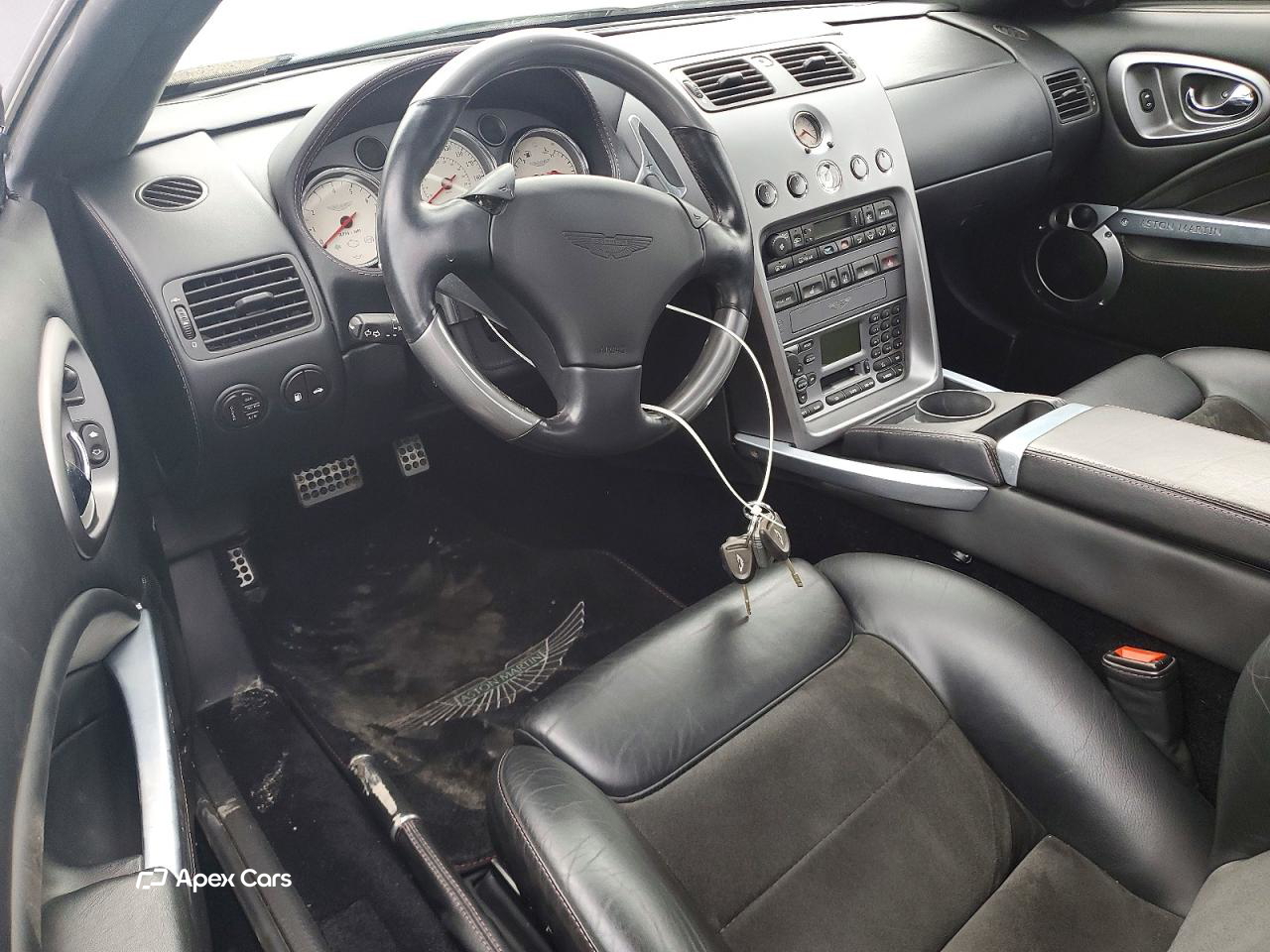 Aston Martin V12 Vanquish 2005