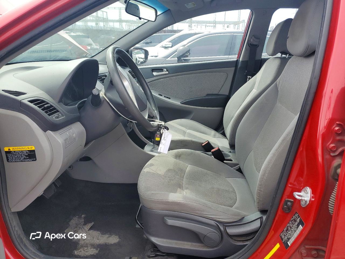 Hyundai Accent 2013