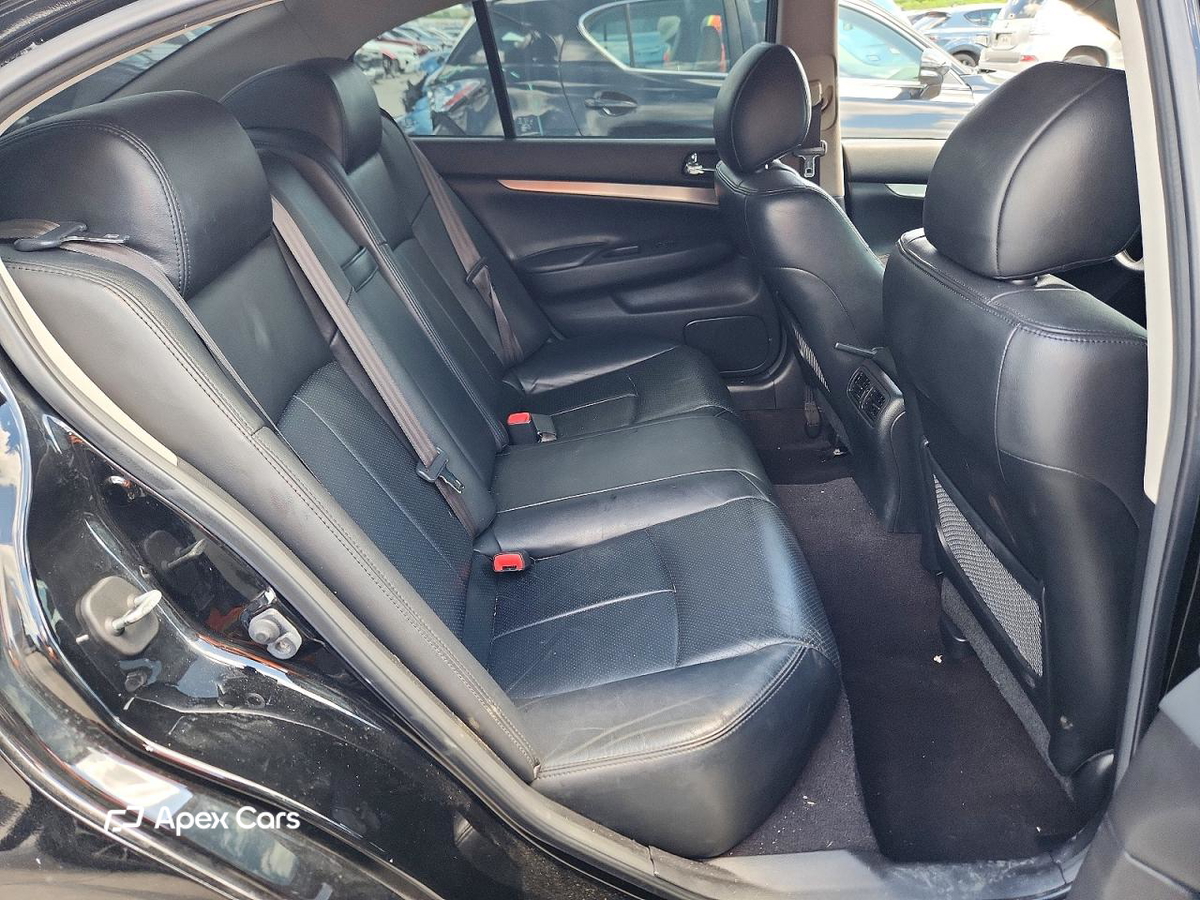 Infiniti G 2013