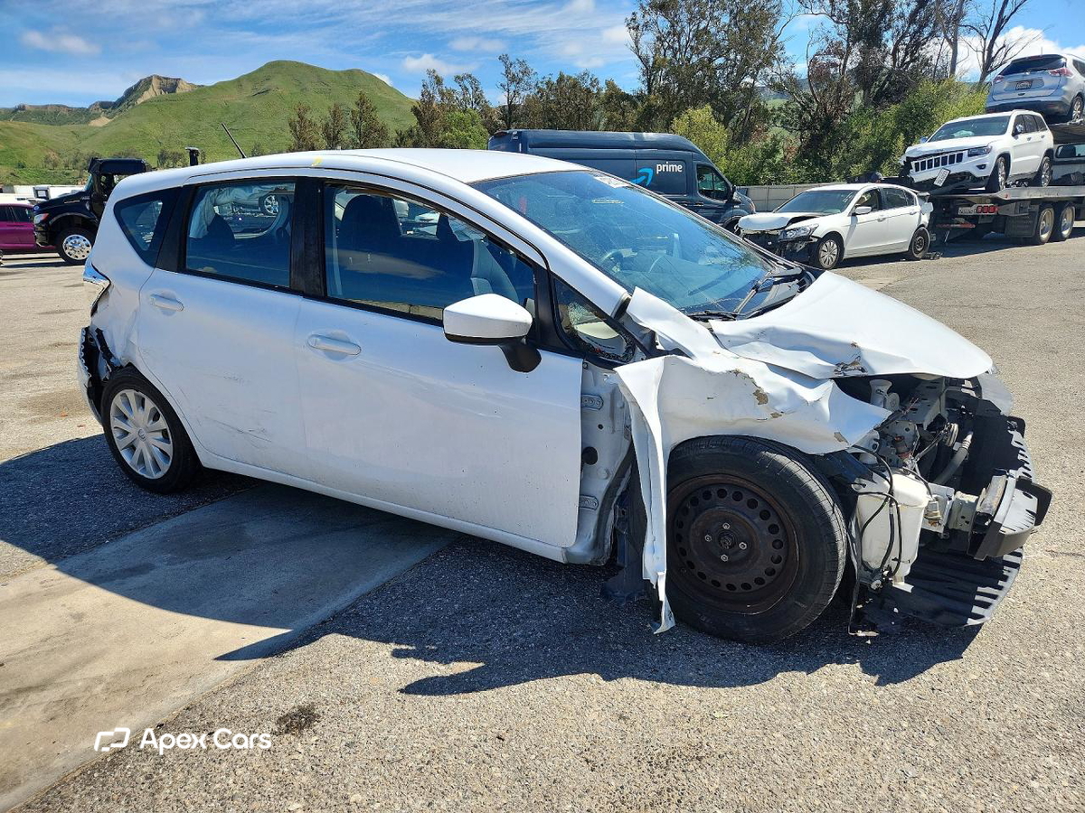 Nissan Versa 2016