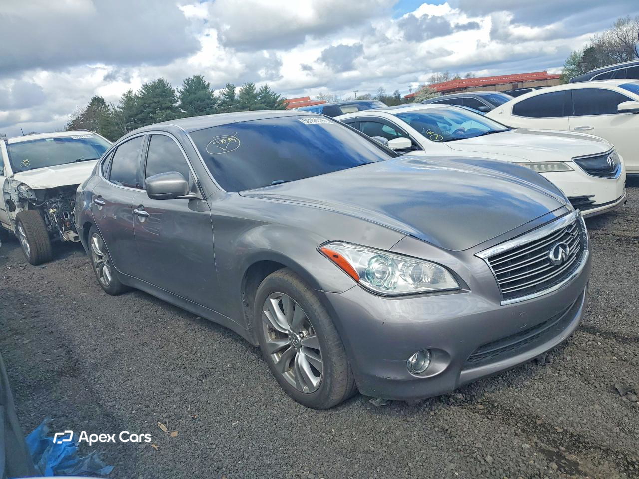 Infiniti M 2012