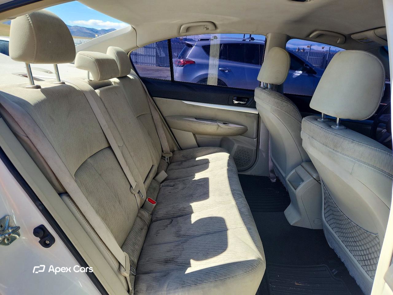 Subaru Legacy 2011