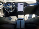 Tesla Model S 2016