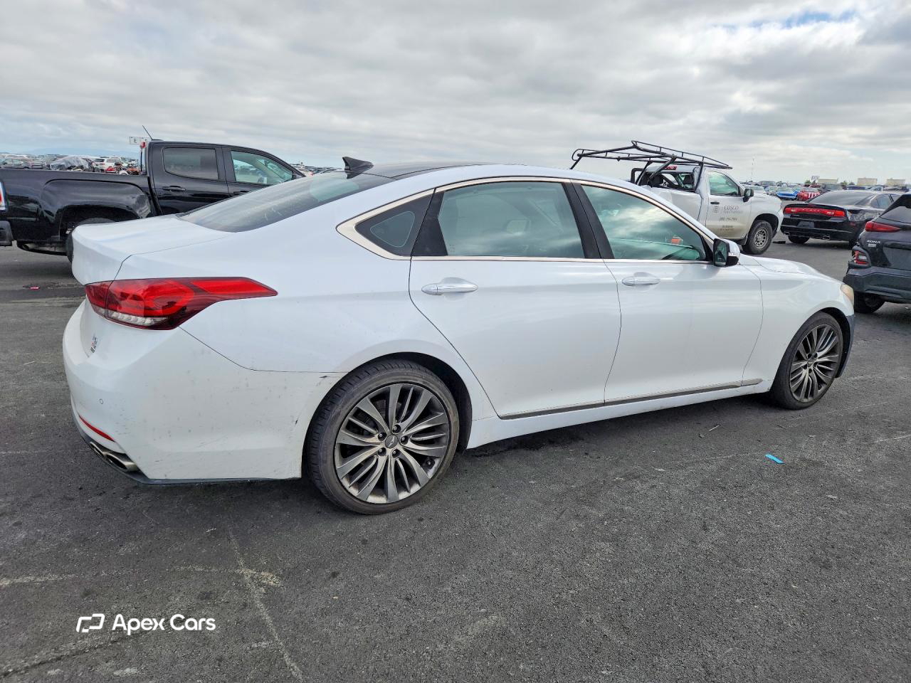Hyundai Genesis 2015
