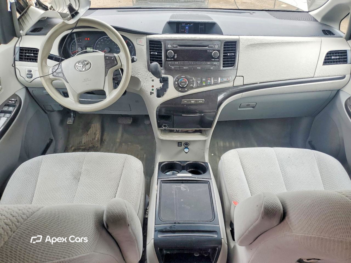 Toyota Sienna 2014