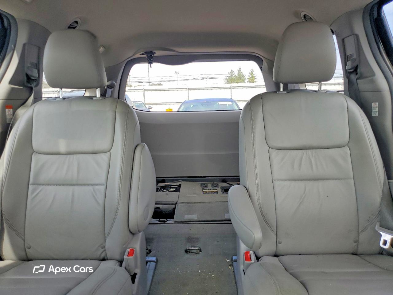 Toyota Sienna 2015
