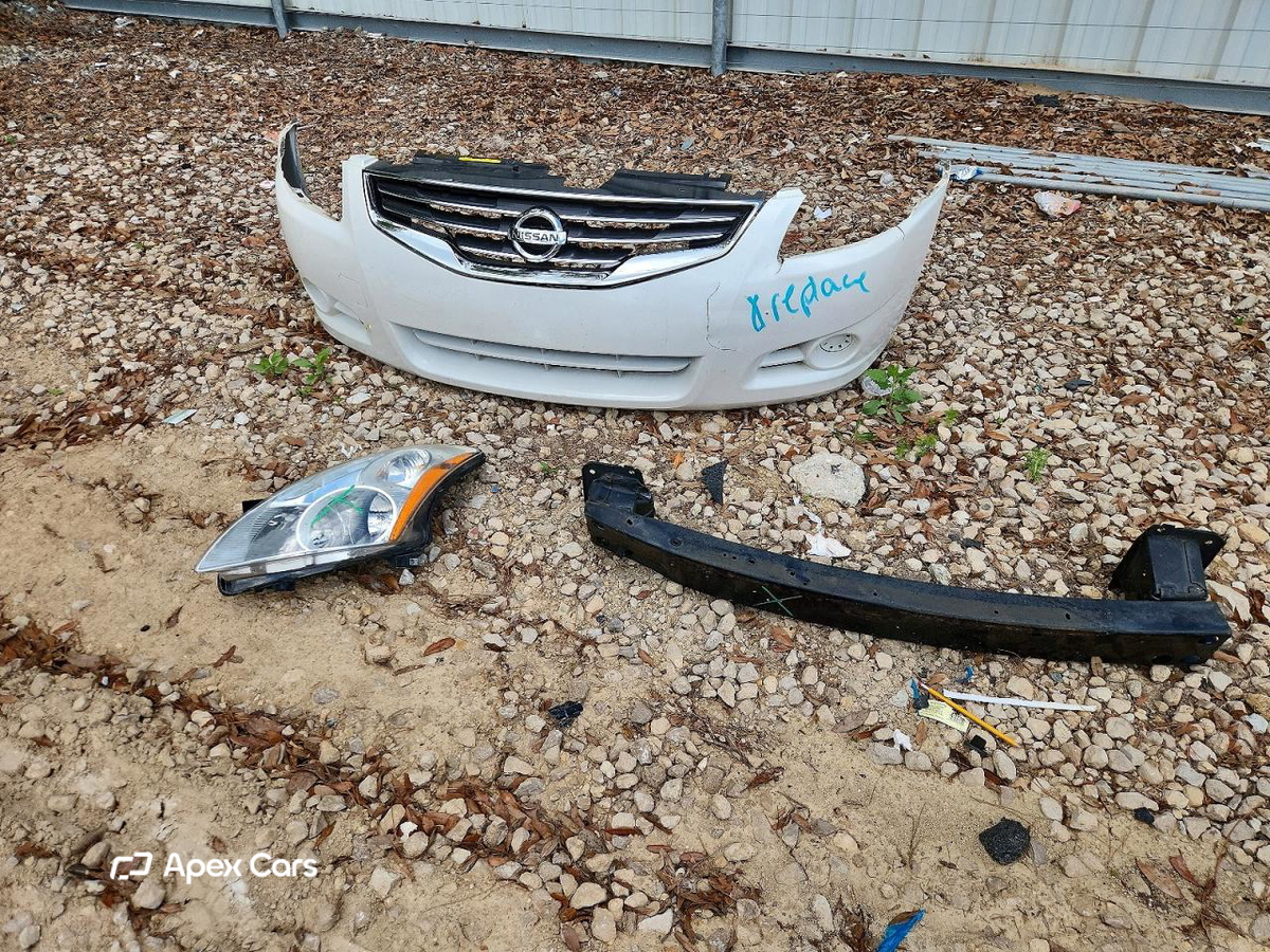 Nissan Altima 2012