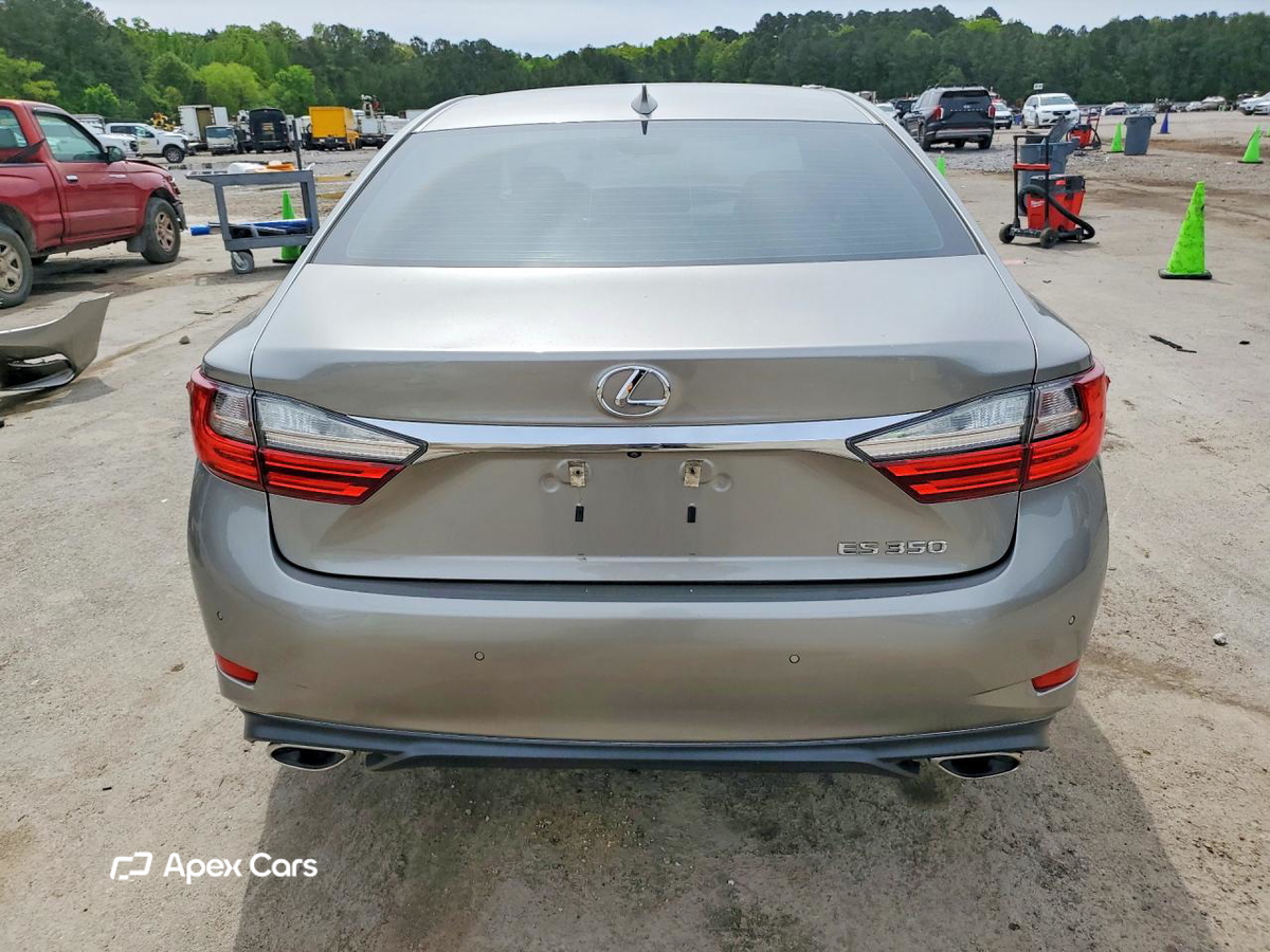 Lexus ES 2016