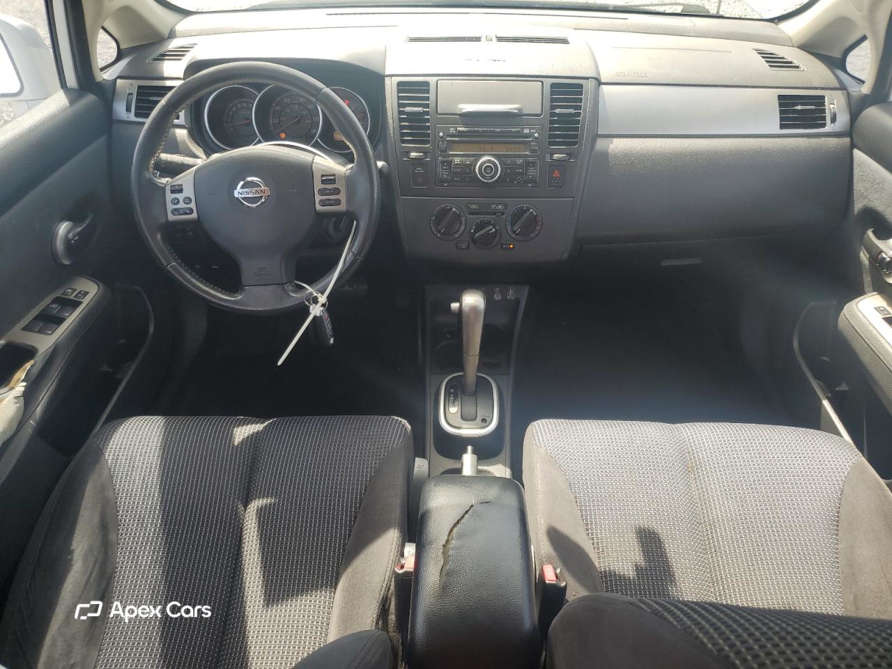 Nissan Versa 2011