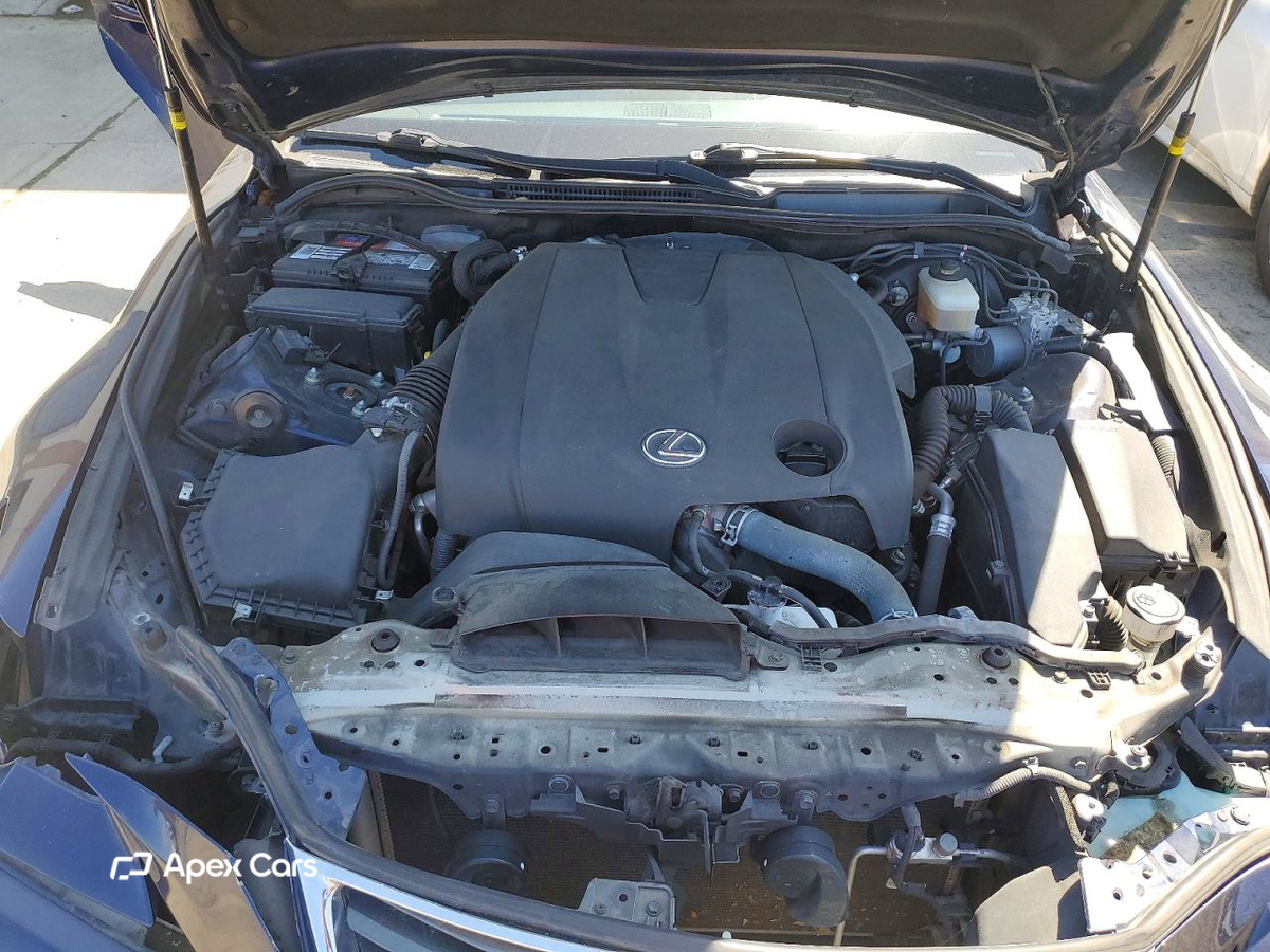 Lexus IS 2014