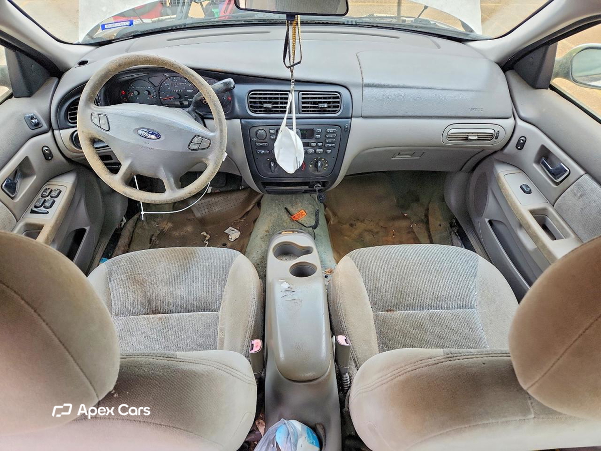Ford Taurus 2001