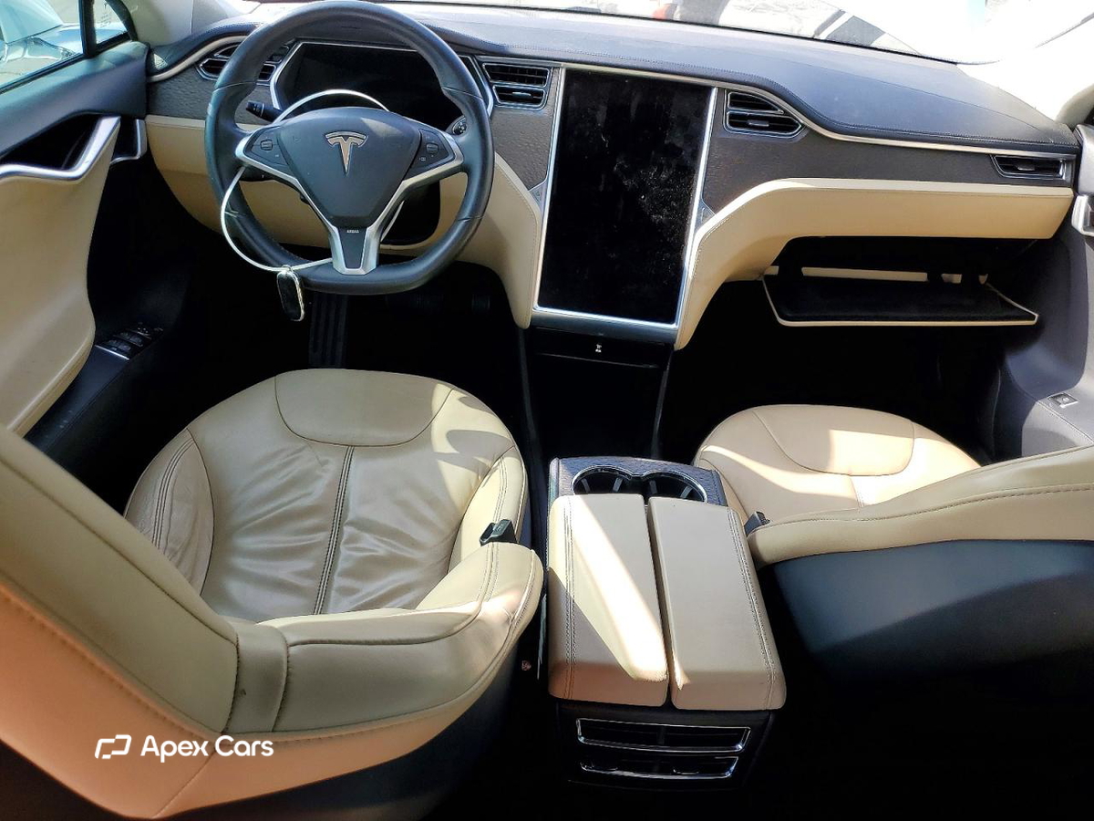 Tesla Model S 2012
