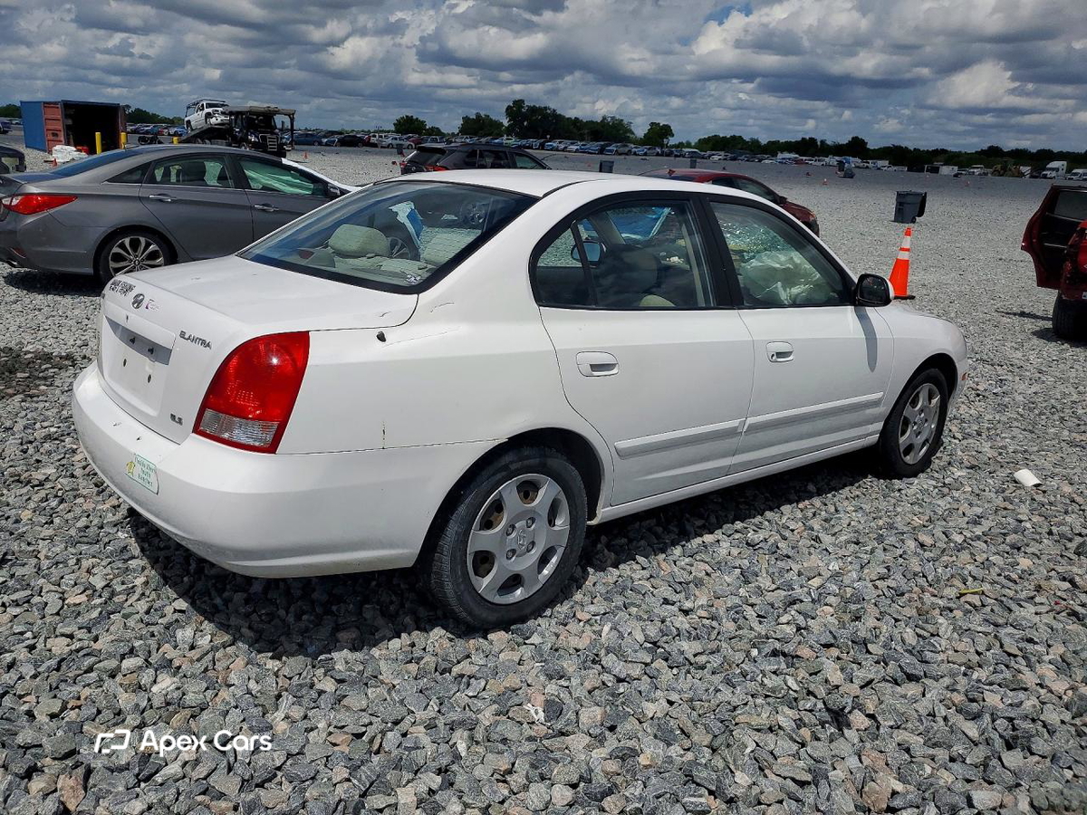 Hyundai Elantra 2003
