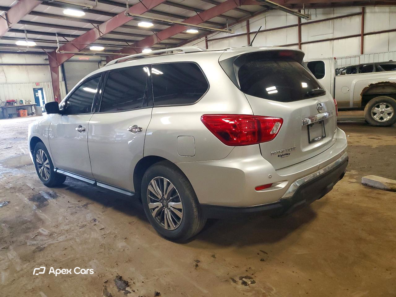 Nissan Pathfinder 2018