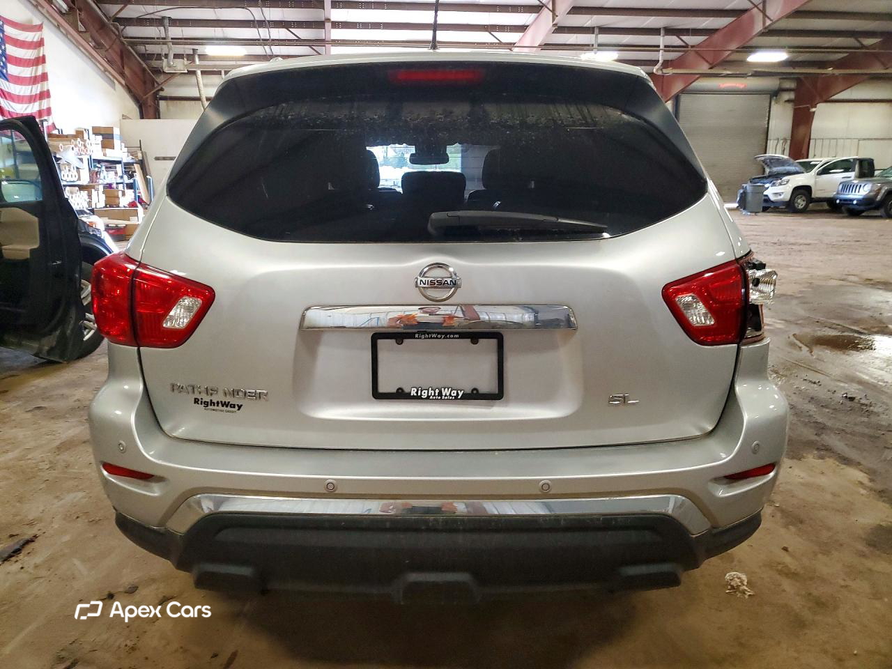 Nissan Pathfinder 2018