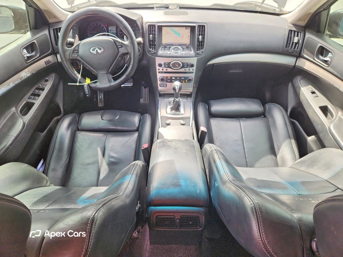 Infiniti G 2012