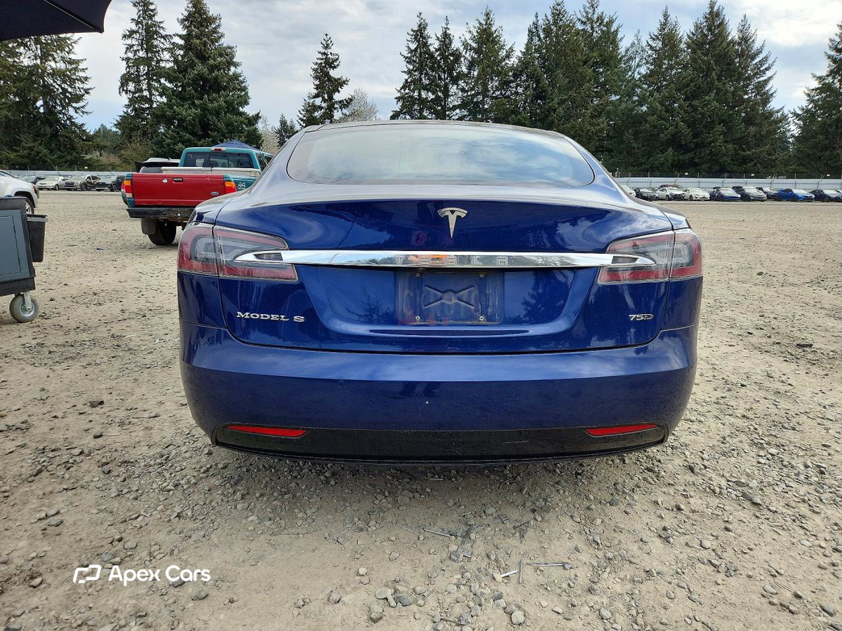 Tesla Model S 2016