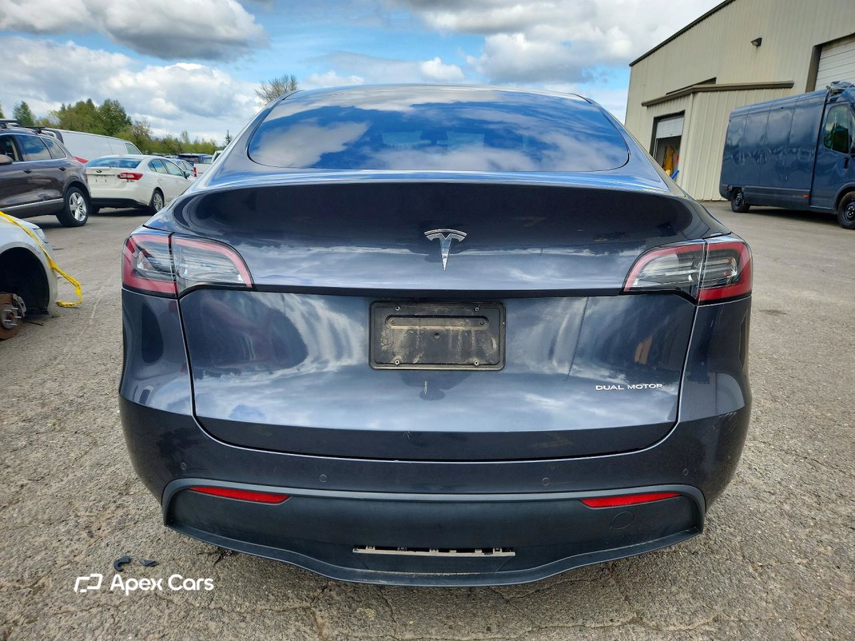 Tesla Model Y 2020