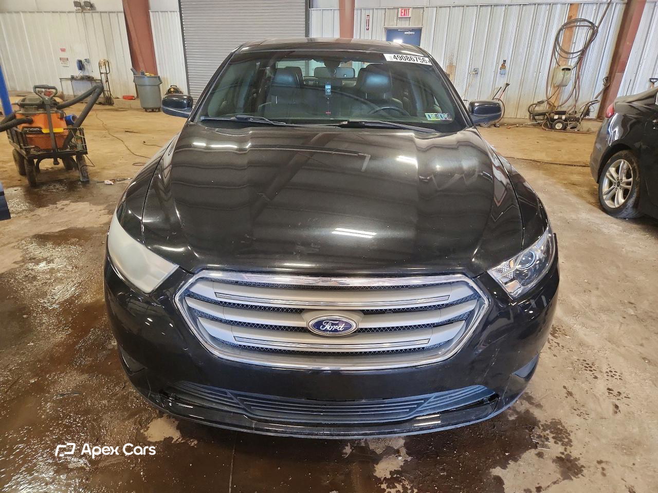 Ford Taurus 2014