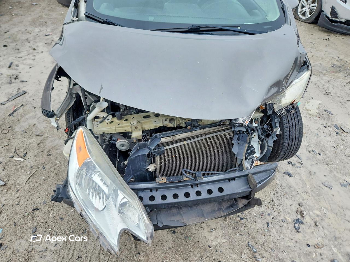 Nissan Versa 2016