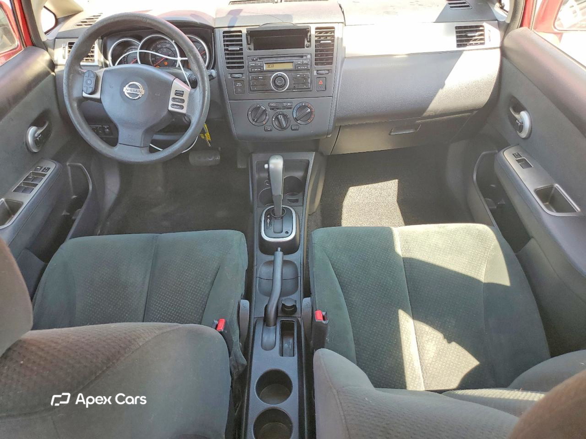 Nissan Versa 2012